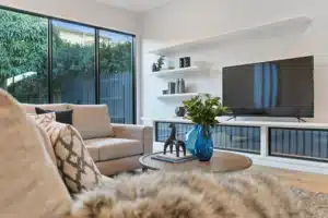 010 Open2view ID473645 50 Seymour Rd Ascot